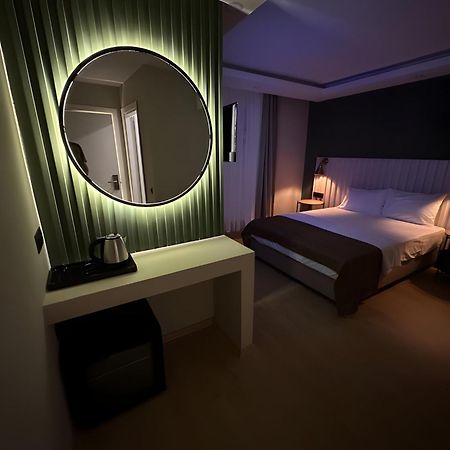 Red Castle Hotel & Pub ベレキ エクステリア 写真